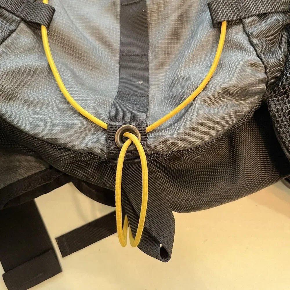 MountainSmith Wraith? Mojo? Lumbar Backpack Hiking Camping Outdoors Trail